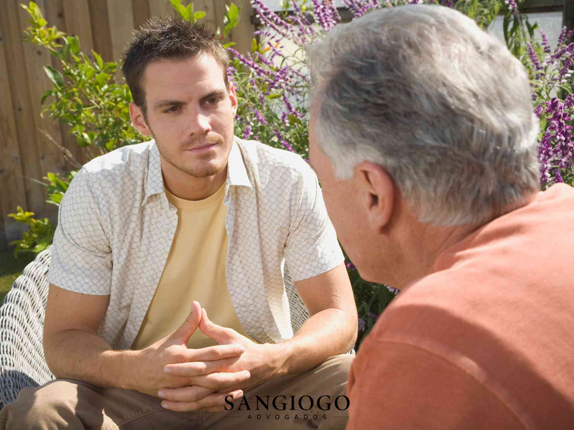 Gravar uma Conversa sem Autorização é Permitido Pela Lei?