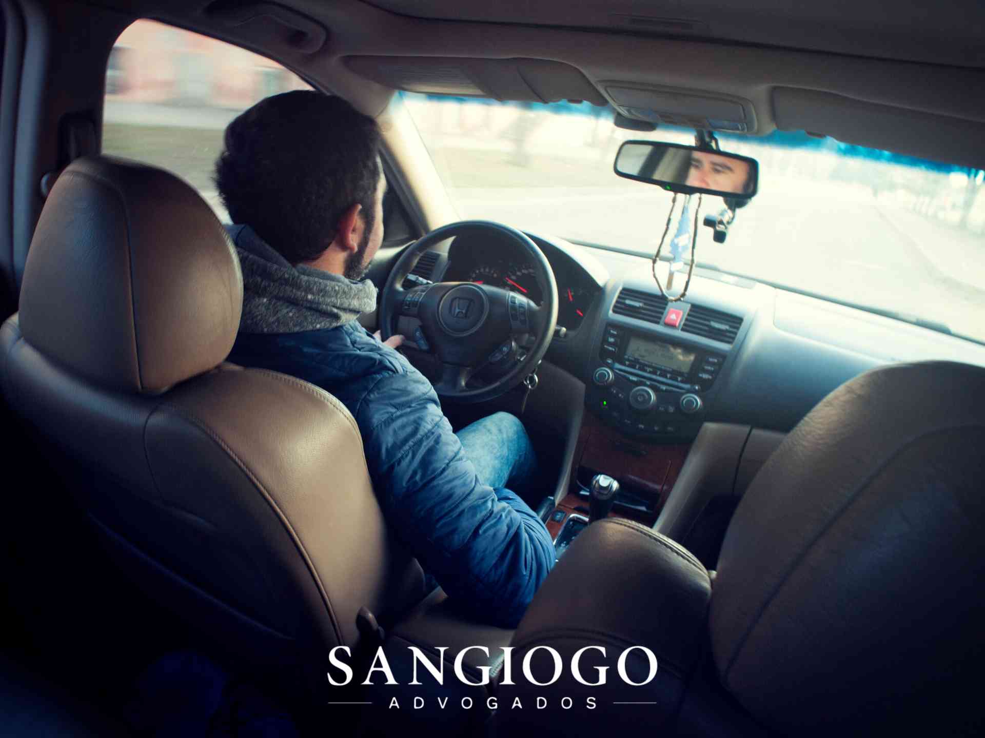 Trabalho por aplicativos: motoristas são empregados ou autônomos?